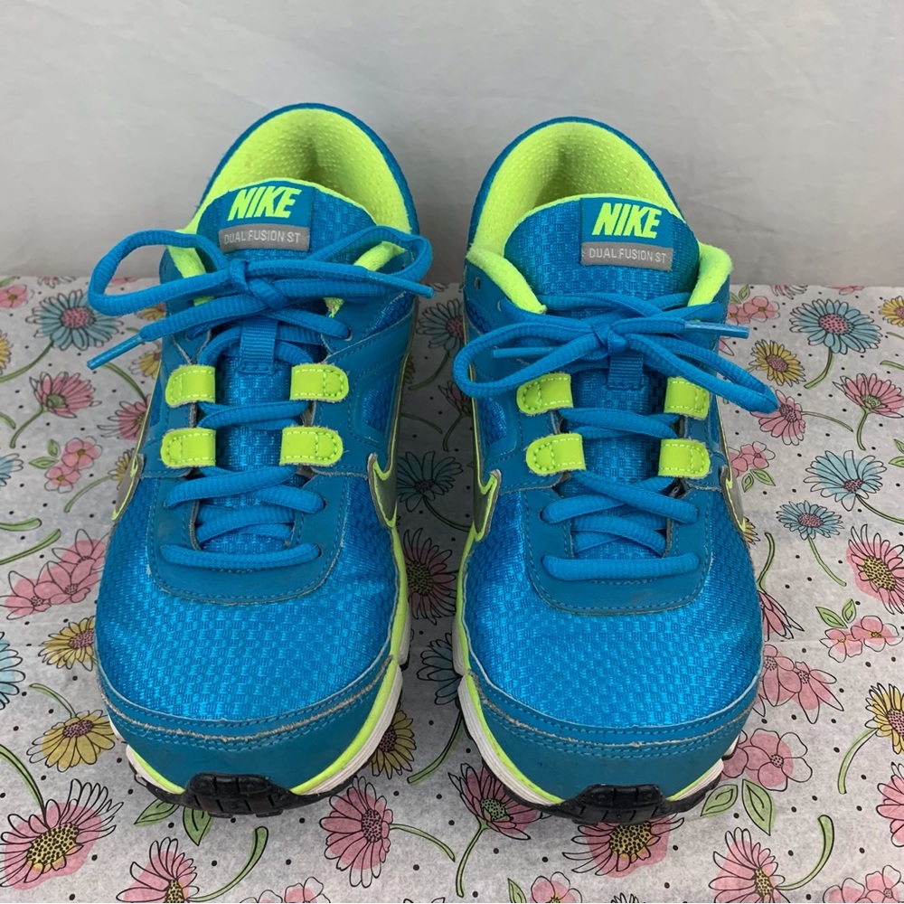 NIKE DUAL FUSION Sneaker blue Fluorescent Yellow Silver Stability Support Size 7